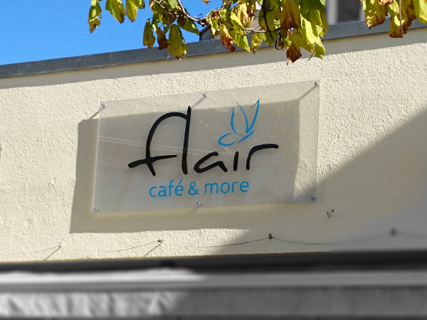 Montage vor Ort - Horn Individualdruck