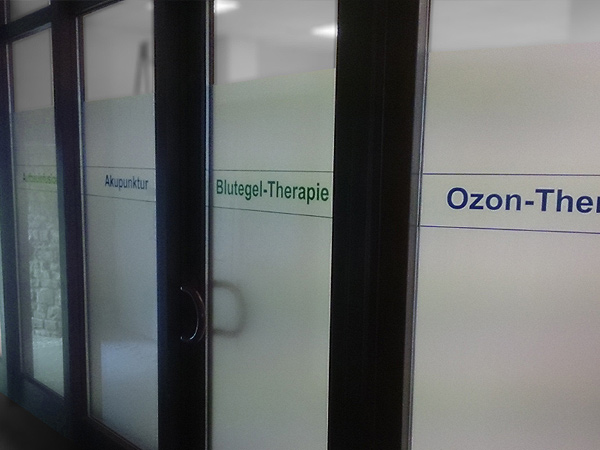 Montage vor Ort - Horn Individualdruck